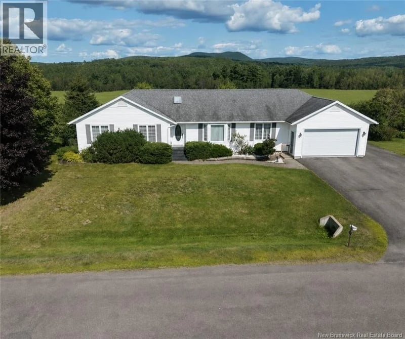 36 Meredith Drive, Sussex Corner, New Brunswick, E4E2T7, Sussex Corner, New Brunswick — photo 1 of 5