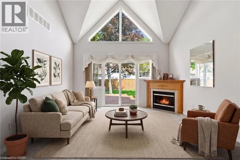 #41 212 STONEHENGE Drive, Ancaster, Ontario, L9K1N4, Ancaster, Ontario — photo 1 of 5