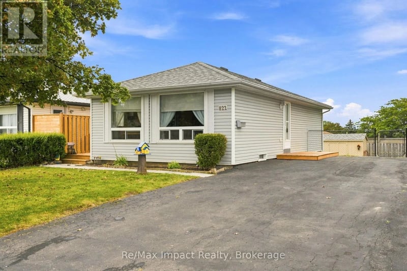 822 Southdown Street, Oshawa (Donevan), Ontario, L1H7X3, Oshawa (Donevan), Ontario — photo 1 of 5