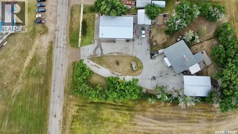 Chaplin Acreage - Two Houses and Large Shop, Chaplin, Saskatchewan, S0H0V0, Chaplin, Saskatchewan — photo 1 of 5