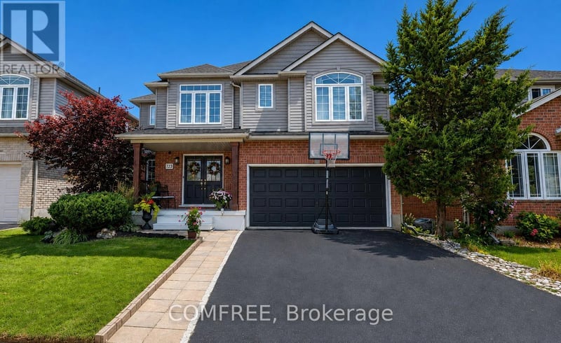 723 Munich Circle, Waterloo, Ontario, N2V2N6, Waterloo, Ontario — photo 1 of 5