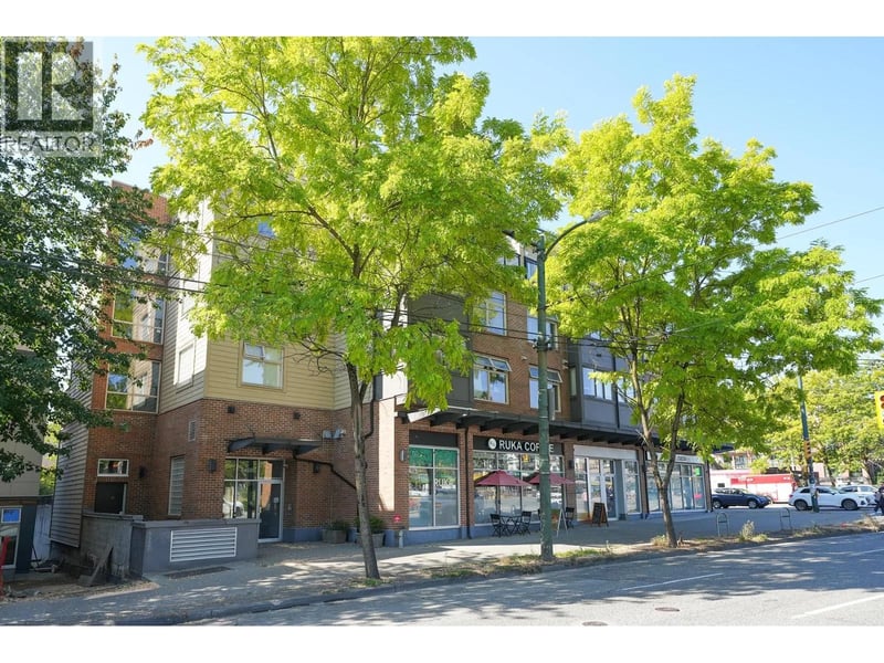 #403 2408 BROADWAY, Vancouver, British Columbia, V5M4T9, Vancouver, British Columbia — photo 1 of 5