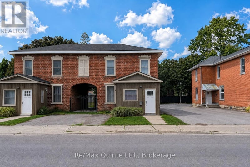 296 Coleman Street, Belleville (Belleville Ward), Ontario, K8N3J1, Belleville (Belleville Ward), Ontario — photo 1 of 5