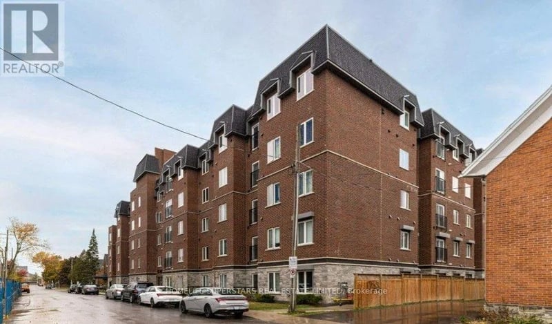 #312 501 Frontenac Street, Kingston (Central City East), Ontario, K7K4L9, Kingston (Central City East), Ontario — photo 1 of 5
