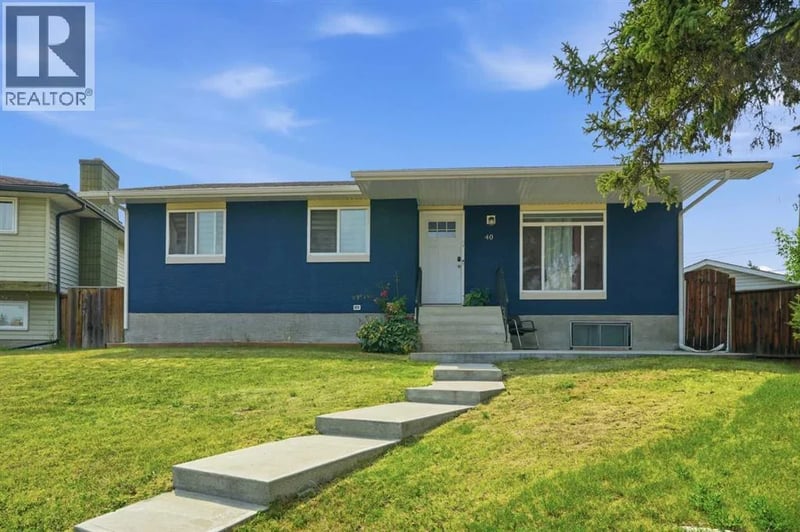 40 Penworth Place Southeast, Calgary, Alberta, T2A4G4, Calgary, Alberta — photo 1 of 5