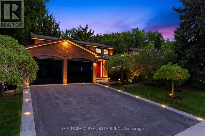 5 Canterbury Crescent, Toronto (Edenbridge-Humber Valley), Ontario, M9A5A4, Toronto (Edenbridge-Humber Valley), Ontario — photo 1 of 5
