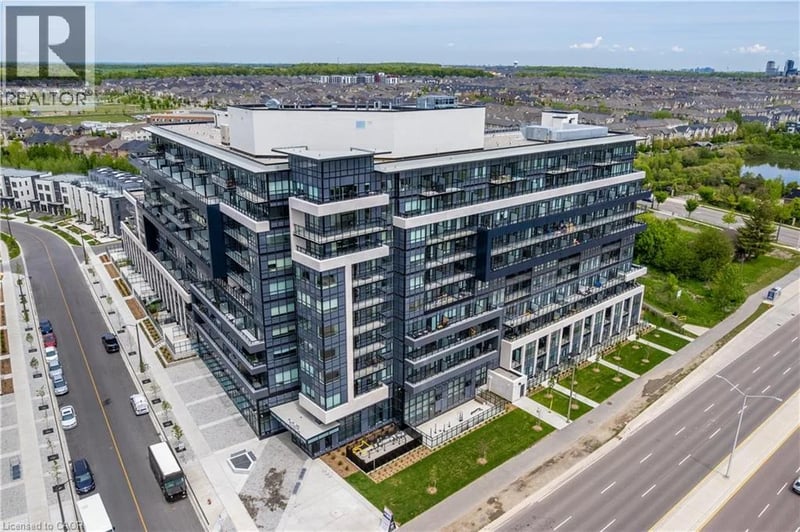 #801 395 DUNDAS Street West, Oakville, Ontario, L6M5R8, Oakville, Ontario — photo 1 of 5