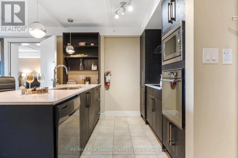 #5109/5111 9 Harbour Street East, Collingwood, Ontario, L9Y5C5, Collingwood, Ontario — photo 1 of 5