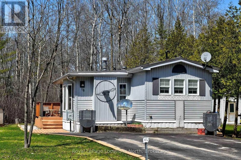 18 Prince Charles Avenue, Springwater, Ontario, L0L1P0, Springwater, Ontario — photo 1 of 5