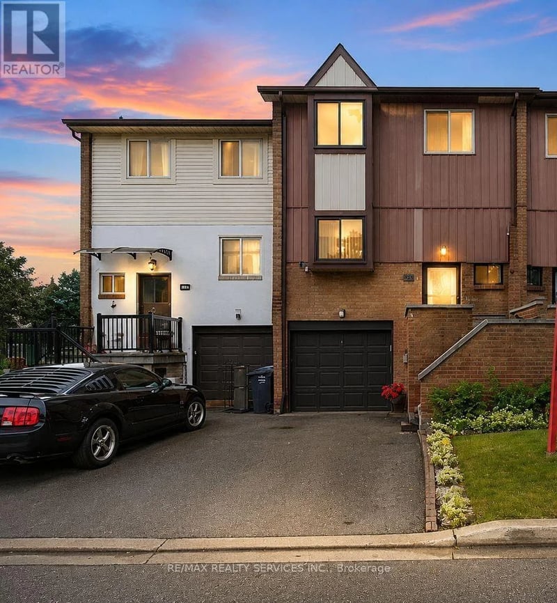 #68 68 Baronwood Court, Brampton (Brampton North), Ontario, L6V3H7, Brampton (Brampton North), Ontario — photo 1 of 5