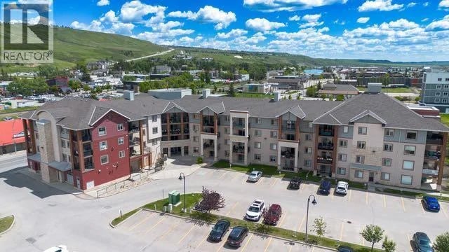 505 Railway Street West, Cochrane, Alberta, T4C2K9, Cochrane, Alberta — photo 1 of 5
