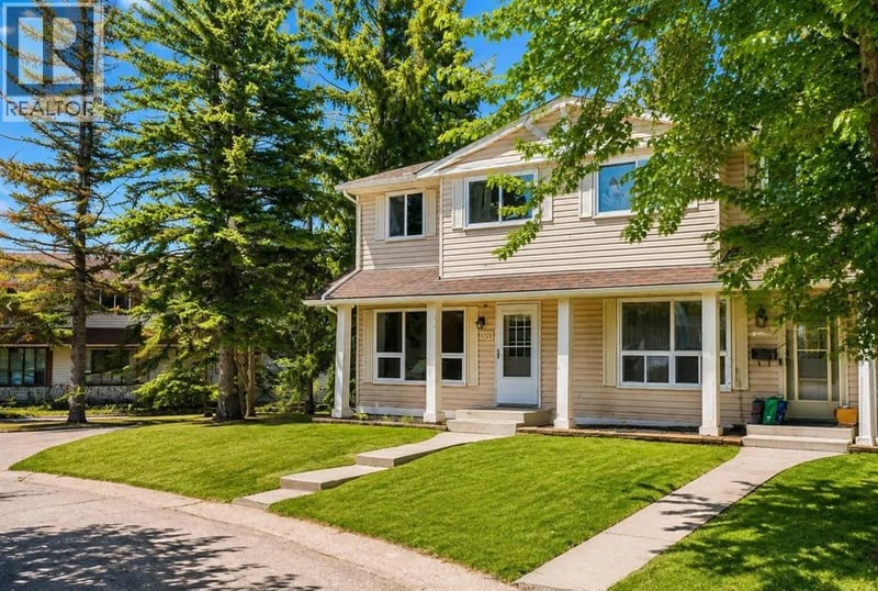 174 Woodmont Terrace Southwest, Calgary, Alberta, T2W4Z4, Calgary, Alberta — photo 1 of 5