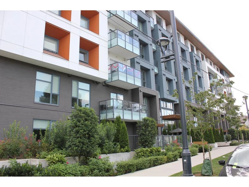 #220 10828 139A Street, Surrey, British Columbia, V3R0H3, Surrey, British Columbia — photo 1 of 5