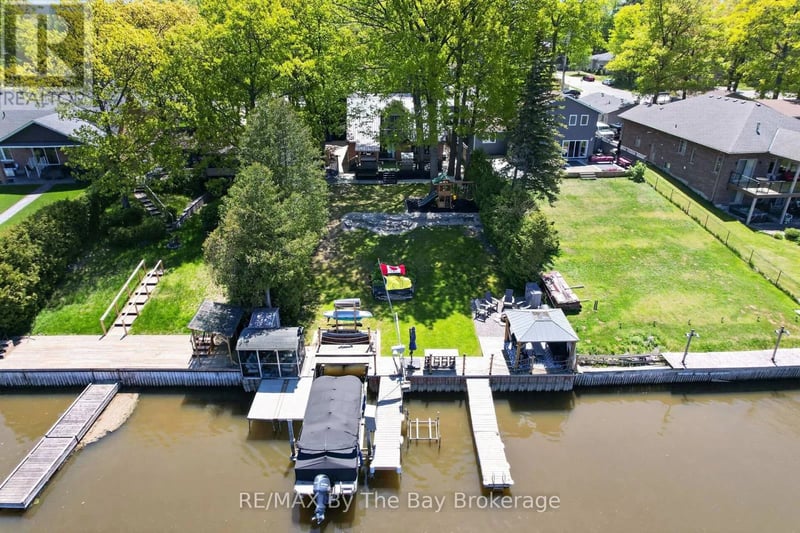1416 River Road West, Wasaga Beach, Ontario, L9Z2W5, Wasaga Beach, Ontario — photo 1 of 5