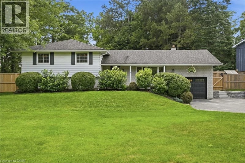 2 JAMESON Drive, Flamborough, Ontario, L9H5A2, Flamborough, Ontario — photo 1 of 5