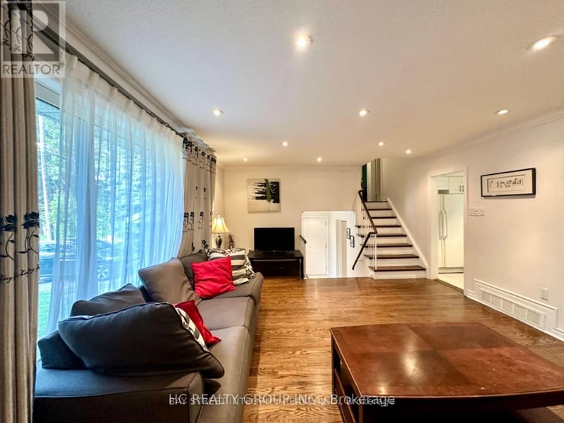 35 Lailey Crescent, Toronto (Willowdale East), Ontario, M2N4H2, Toronto (Willowdale East), Ontario — photo 1 of 5