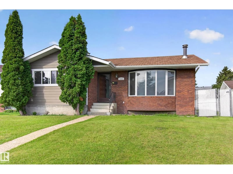 1139 LAKEWOOD RD N NW, Edmonton, Alberta, T6K3A9, Edmonton, Alberta — photo 1 of 5
