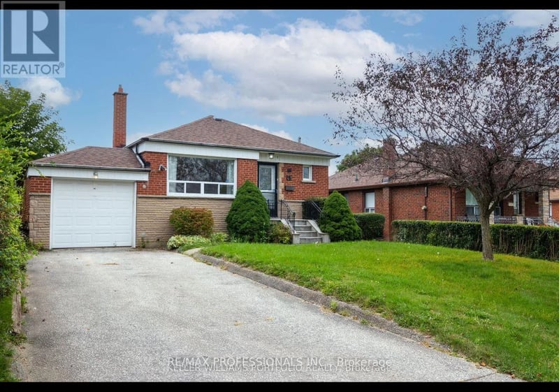 #B 41 Tavistock Road, Toronto (Downsview-Roding-CFB), Ontario, M3M2N5, Toronto (Downsview-Roding-CFB), Ontario — photo 1 of 5