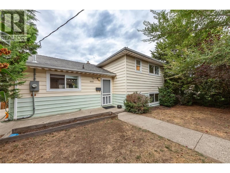 668 MUNRO Street, Kamloops, British Columbia, V2C3E6, Kamloops, British Columbia — photo 1 of 5