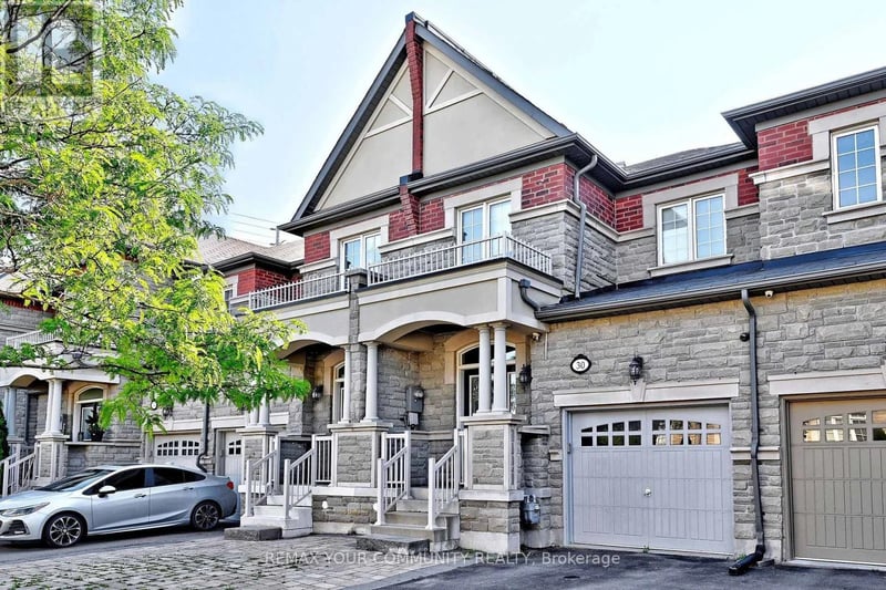 30 Spruce Pine Crescent, Vaughan (Patterson), Ontario, L6A4T3, Vaughan (Patterson), Ontario — photo 1 of 5