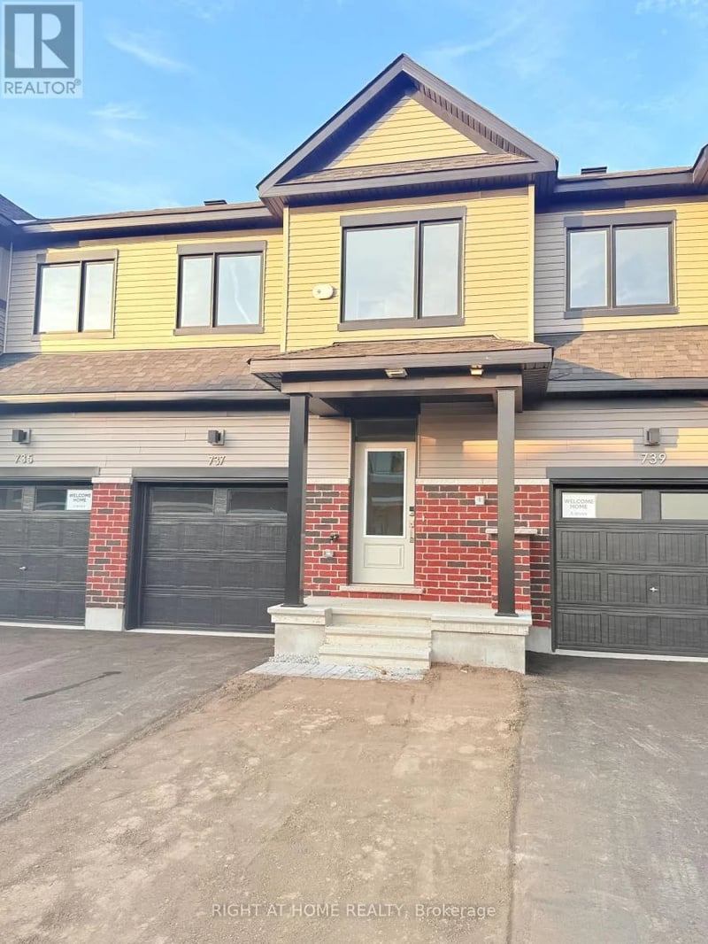 737 Haflinger Row, Ottawa, Ontario, K0A2Z0, Ottawa, Ontario — photo 1 of 5