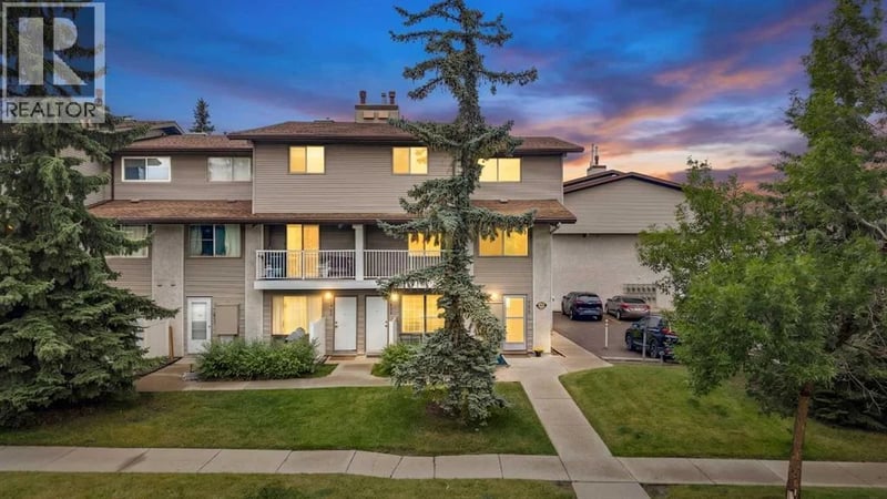 200 Brookpark Drive Southwest, Calgary, Alberta, T2W3E5, Calgary, Alberta — photo 1 of 5