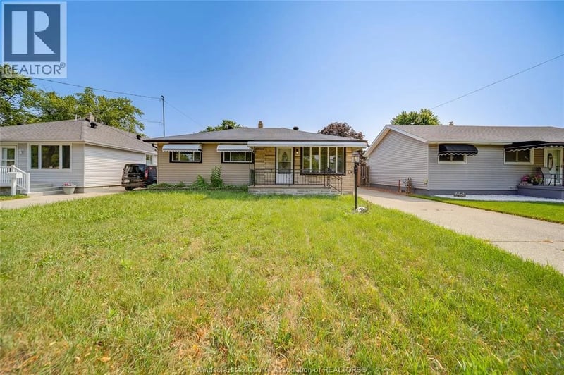 1650 GLENDALE, Windsor, Ontario, N8T2N2, Windsor, Ontario — photo 1 of 5