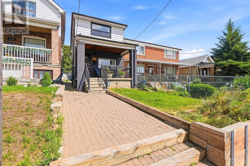 395 McRoberts Avenue, Toronto (Caledonia-Fairbank), Ontario, M6E4R1, Toronto (Caledonia-Fairbank), Ontario — photo 1 of 5