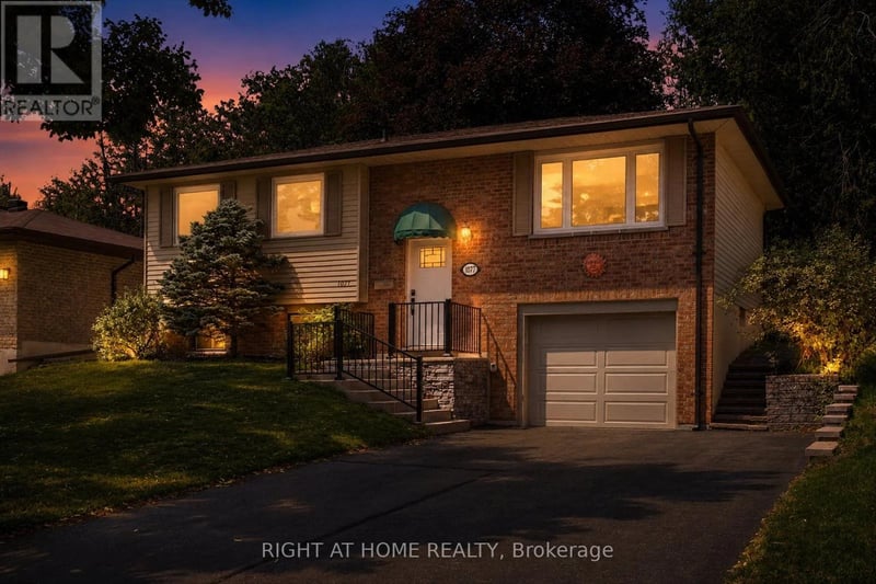 1077 Danita Boulevard, Peterborough (Monaghan Ward 2), Ontario, K9J7K7, Peterborough (Monaghan Ward 2), Ontario — photo 1 of 5