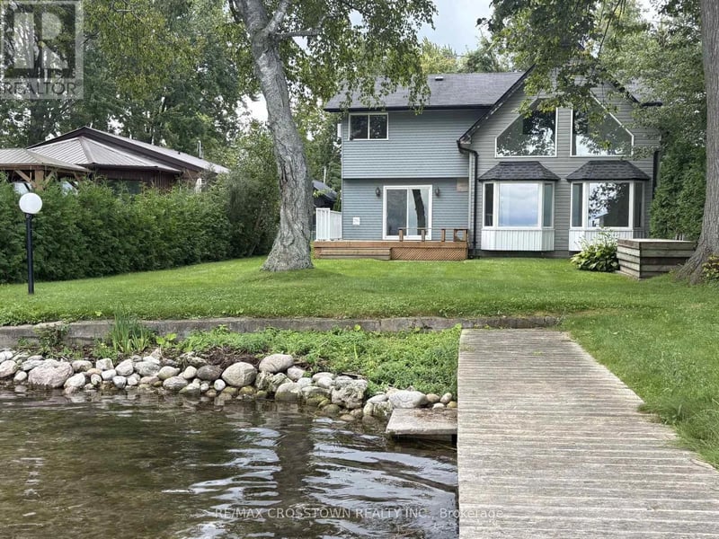 128 Moores Beach Road, Georgina (Virginia), Ontario, L0E1N0, Georgina (Virginia), Ontario — photo 1 of 5