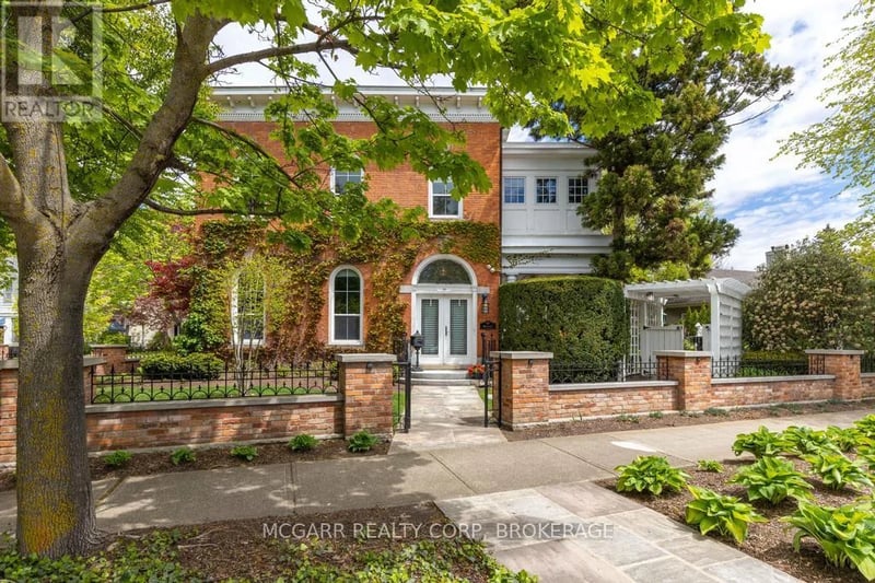 38 Yates Street, St. Catharines (Downtown), Ontario, L2R5R4, St. Catharines (Downtown), Ontario — photo 1 of 5