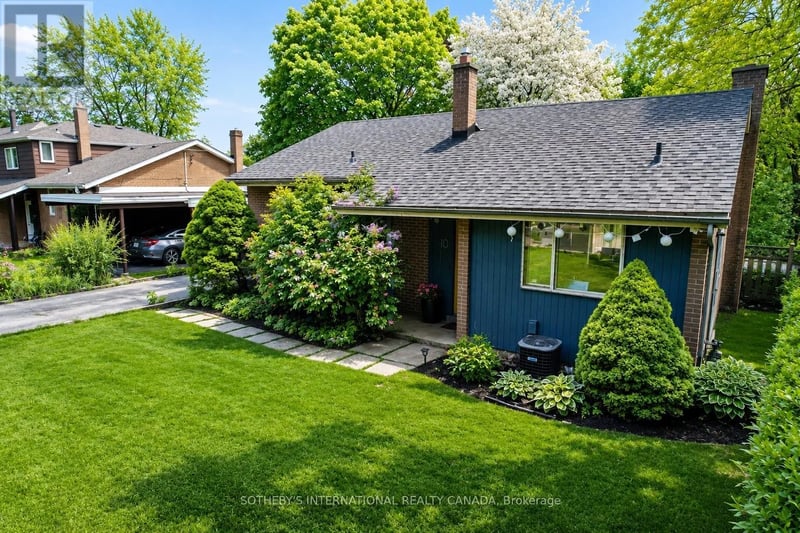 10 Ternhill Crescent, Toronto (Banbury-Don Mills), Ontario, M3C2E5, Toronto (Banbury-Don Mills), Ontario — photo 1 of 5
