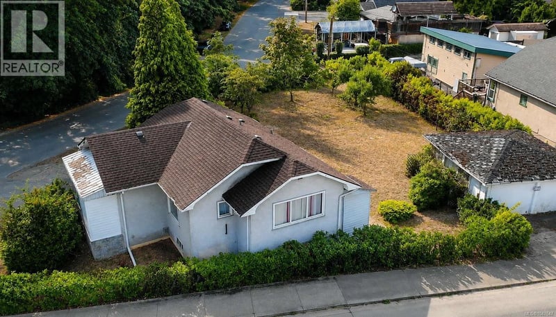 4311 NORTH PARK Drive, Port Alberni, British Columbia, V9Y3J1, Port Alberni, British Columbia — photo 1 of 5