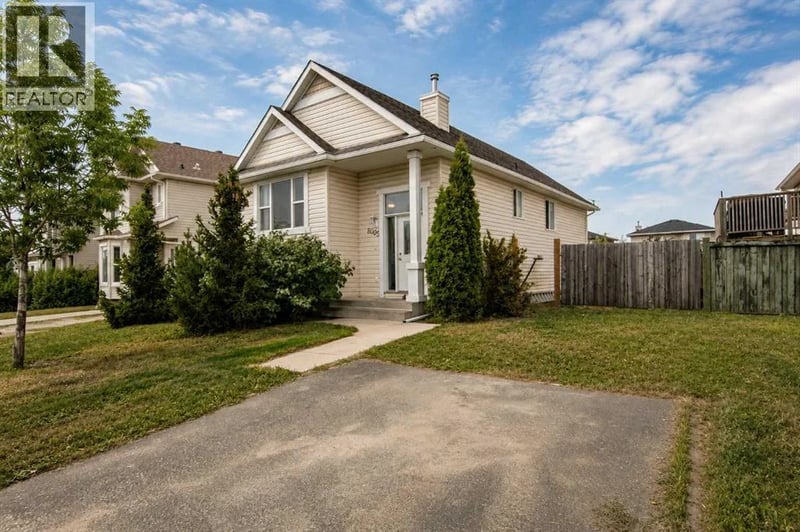 8005 Westpointe Drive, Grande Prairie, Alberta, T8V1B4, Grande Prairie, Alberta — photo 1 of 5