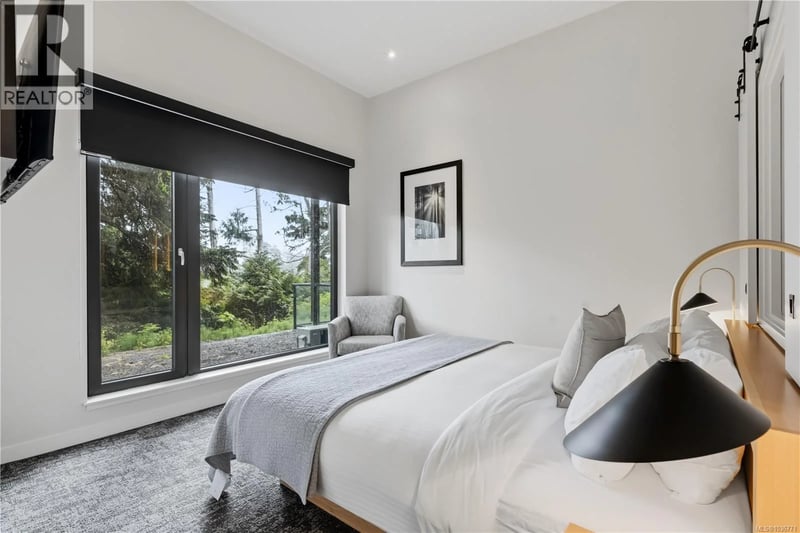 #103 596 Marine Drive, Ucluelet, British Columbia, V0R3A0, Ucluelet, British Columbia — photo 1 of 5