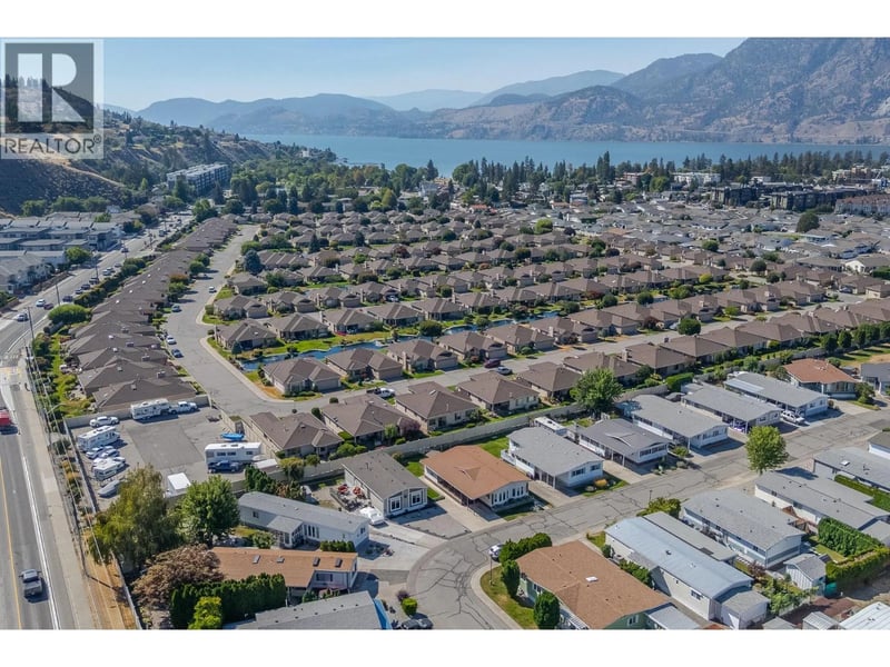 #211 3105 SOUTH MAIN Street, Penticton, British Columbia, V2A7H1, Penticton, British Columbia — photo 1 of 5
