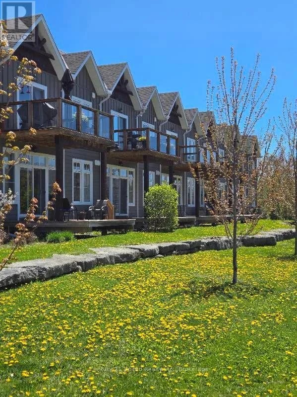 #105 29 Lakewood Crescent, Kawartha Lakes (Bobcaygeon), Ontario, K0M1A0, Kawartha Lakes (Bobcaygeon), Ontario — photo 1 of 5