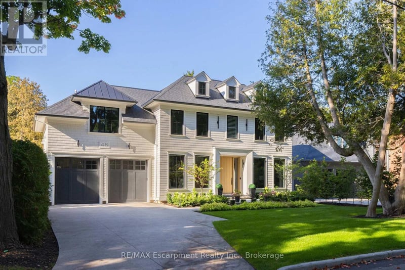46 Second Street, Oakville (OO Old Oakville), Ontario, L6J3T2, Oakville (OO Old Oakville), Ontario — photo 1 of 5