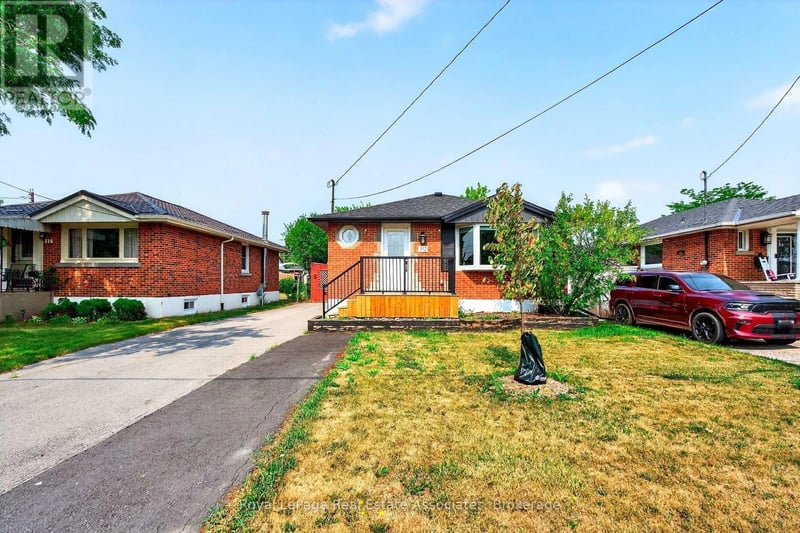 #Upper 312 East 45th Street, Hamilton (Hampton Heights), Ontario, L8T3K8, Hamilton (Hampton Heights), Ontario — photo 1 of 5