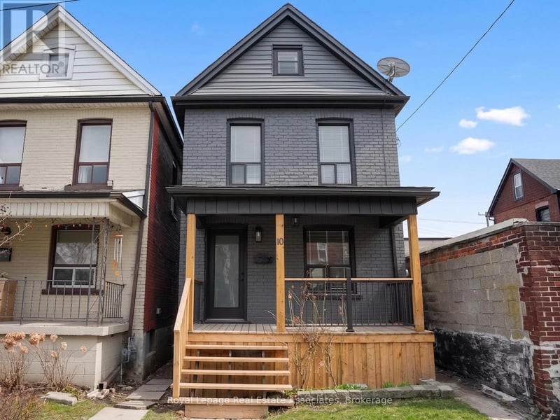 10 Gordon Street, Hamilton (Crown Point), Ontario, L8L3H2, Hamilton (Crown Point), Ontario — photo 1 of 5