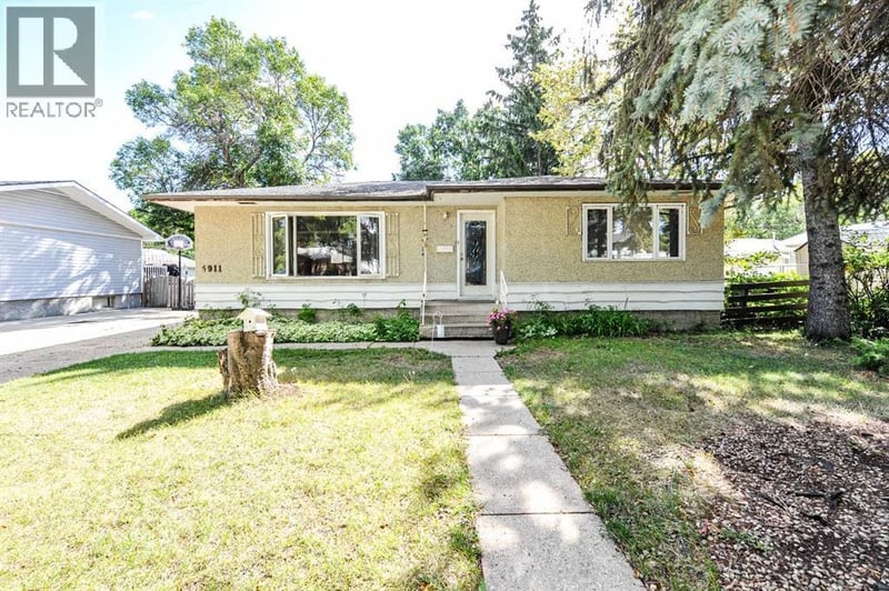 5911 47 Avenue, Camrose, Alberta, T4V0G8, Camrose, Alberta — photo 1 of 5