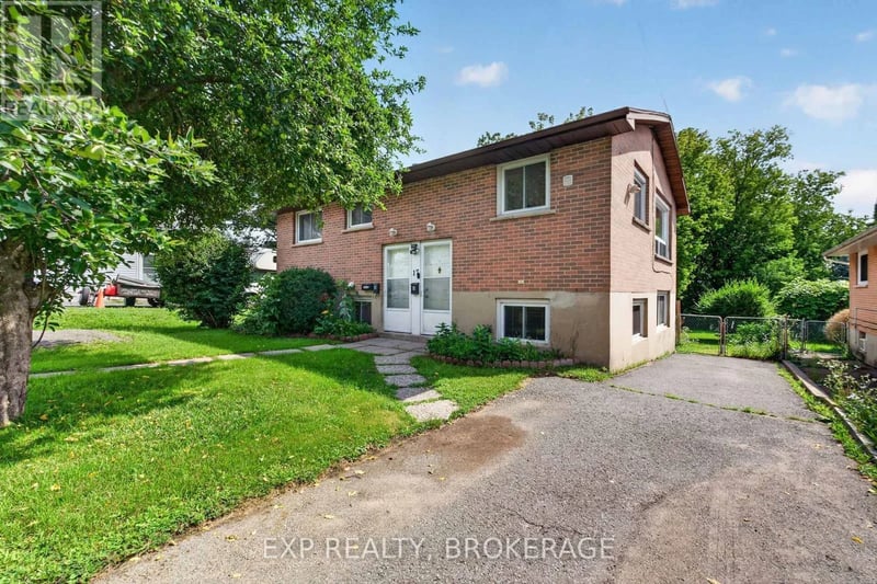 17 SHAW Street, Kingston (Rideau), Ontario, K7K4Y5, Kingston (Rideau), Ontario — photo 1 of 5