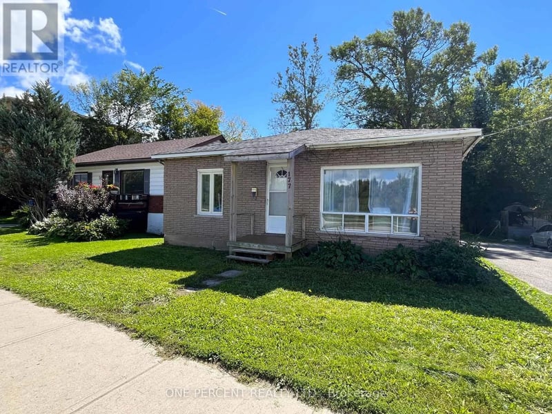 177 Atherley Road, Orillia, Ontario, L3V8A9, Orillia, Ontario — photo 1 of 5