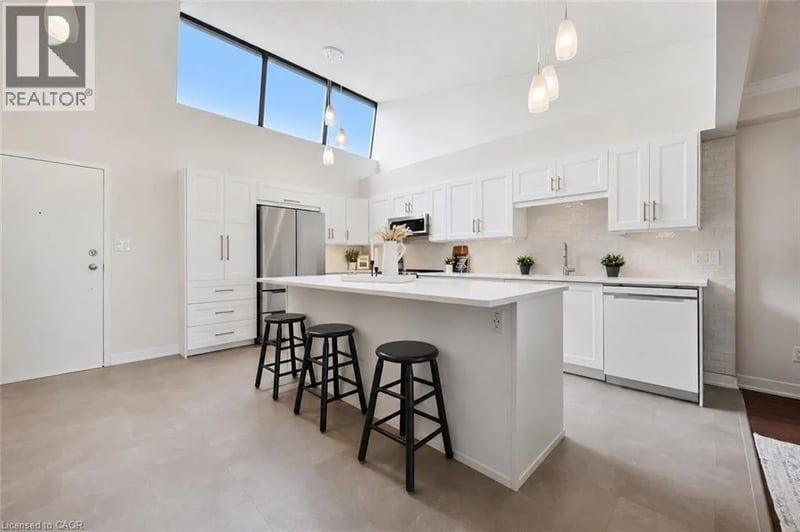 #PH2 260 SHELDON Avenue North, Kitchener, Ontario, N2H6P2, Kitchener, Ontario — photo 1 of 5