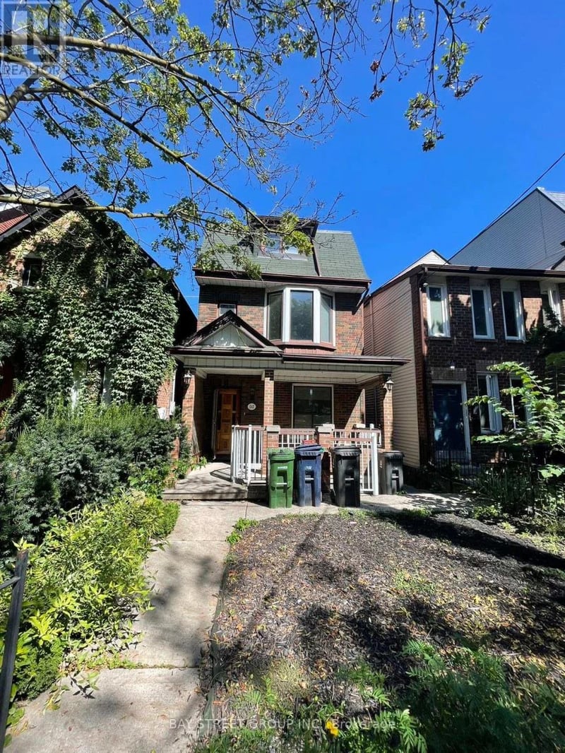 543 Crawford Street, Toronto (Palmerston-Little Italy), Ontario, M6G3J9, Toronto (Palmerston-Little Italy), Ontario — photo 1 of 5