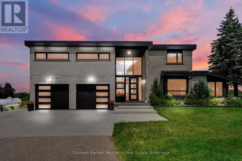 8312 Wellington Road 124 Road, Guelph/Eramosa, Ontario, N1H6H7, Guelph/Eramosa, Ontario — photo 1 of 5