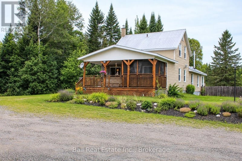 19573 Highway #118 Highway East, Highlands East (Monmouth), Ontario, K0L3C0, Highlands East (Monmouth), Ontario — photo 1 of 5