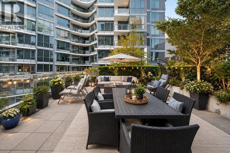 #1251 38 SMITHE Street, Vancouver, British Columbia, V6B0P3, Vancouver, British Columbia — photo 1 of 5