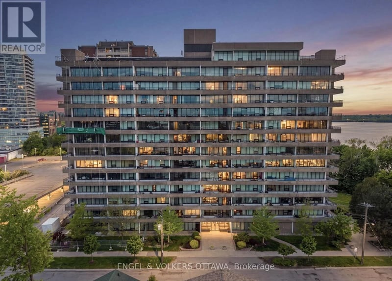 #EX2 370 Dominion Avenue, Ottawa, Ontario, K2A3X4, Ottawa, Ontario — photo 1 of 5