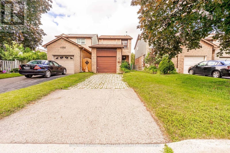 4040 Silverhaze Road, Mississauga (Rathwood), Ontario, L4W3K1, Mississauga (Rathwood), Ontario — photo 1 of 5